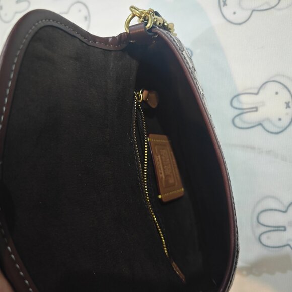 Coach Chain Shoulder Bag - Picture 7 of 11